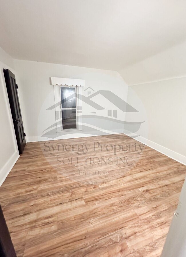 Foto del edificio - Crestline Home Available Now