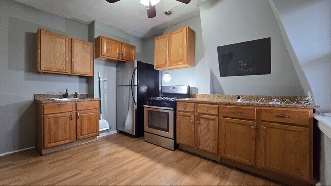 Foto del edificio - Updated 2BR/1BA in Pullman – Pet Friendly