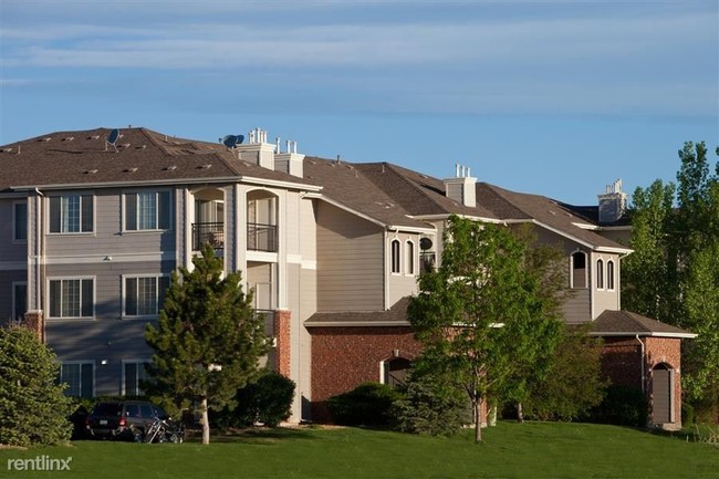 Building Photo - 16950 Carlson Dr