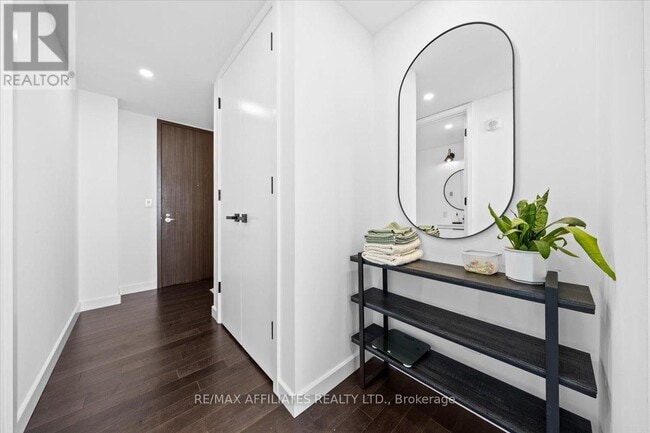 Photo du bâtiment - 201 Parkdale Ave