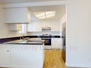 Building Photo - 1625 Robinson St