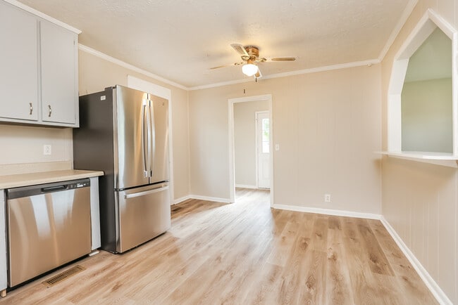 Foto del edificio - 2629 Yeargan Rd