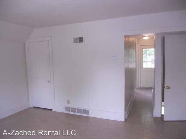 Foto del edificio - 1 br, 1 bath House - 409 1/2 Main Avenue