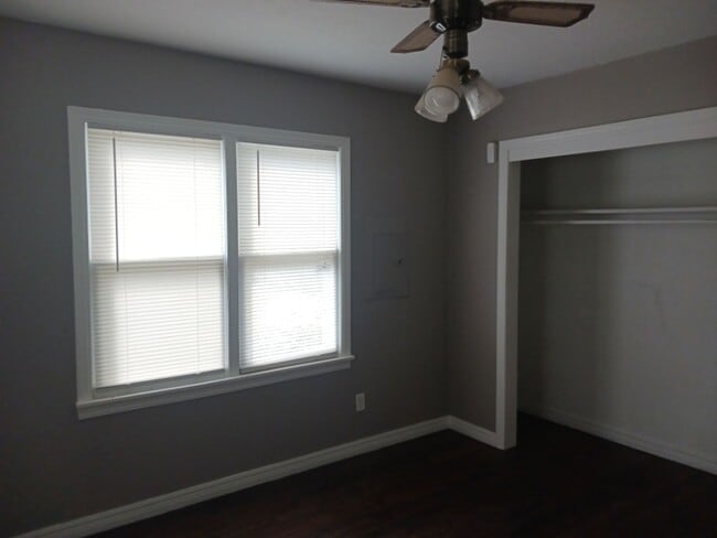 Building Photo - 2208 NW Walding Ave