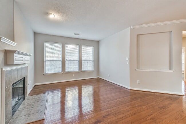 Building Photo - 9506 Gramond Hall Ct
