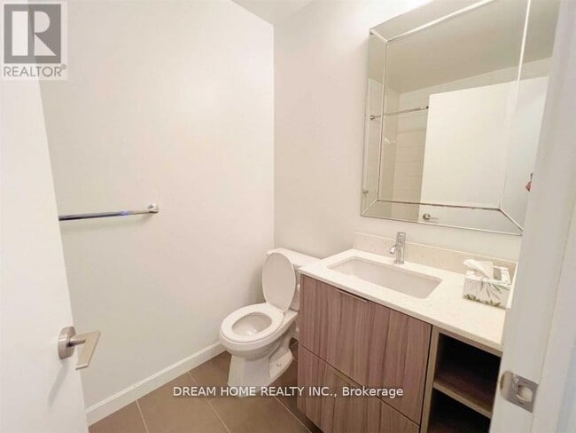 Building Photo - 50 Forest Manor Rd