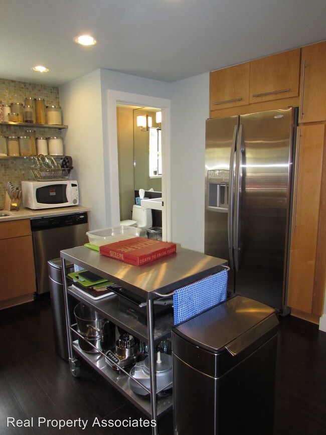 Foto del edificio - 2 br, 2.5 bath House - 512 10th Ave East #4