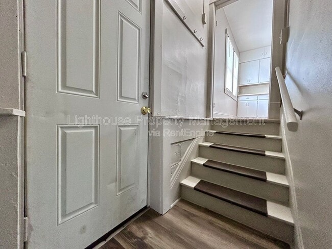Building Photo - 1126 Holt St