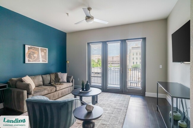 Building Photo - 1535 Canal St