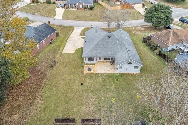 Foto del edificio - 8171 Woodland Hills Dr