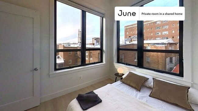 Building Photo - Room in Shared 4 bed/2 bath home