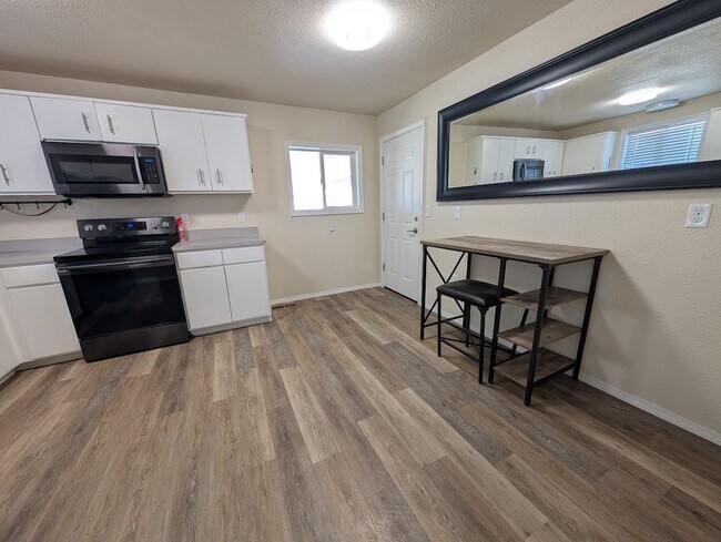 Building Photo - Pet-Friendly Clarkston House with Fenced Yard