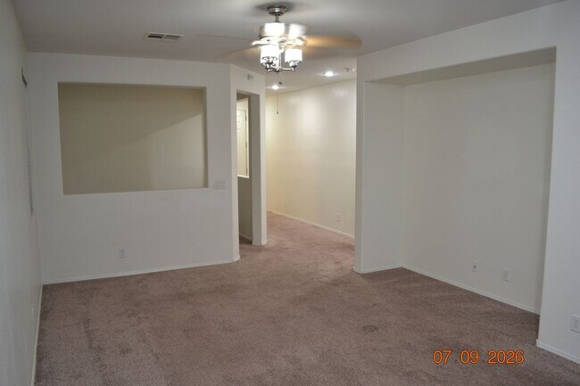 Building Photo - 2BED/2BA SOUTHWEST HOME - 1 STORY IN GATED COMMUNITY WITH POOL AREA AND SPA