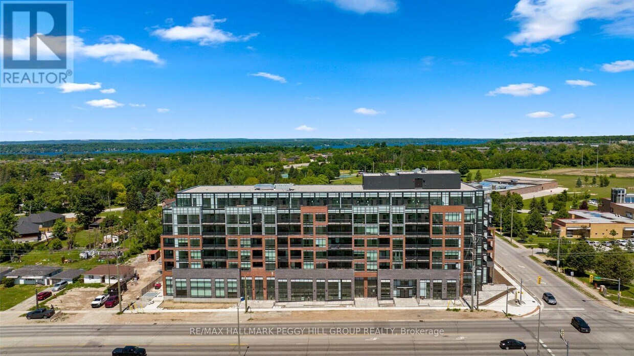Photo principale - 681 Yonge St