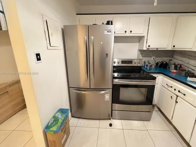 Foto del edificio - 18707 NE 2nd Ave