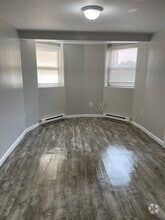 Building Photo - 463 Park Dr