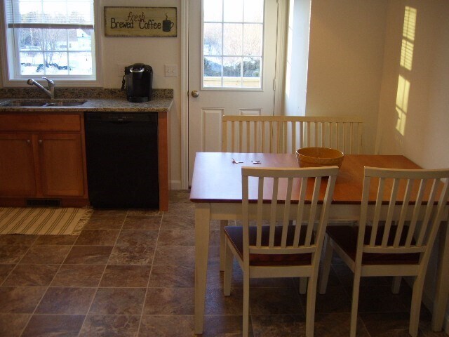 Foto del edificio - 5 Bufton Farm Rd