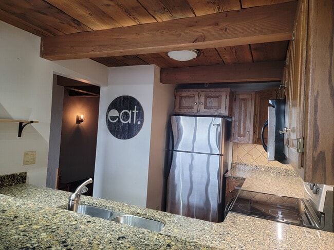 Foto del edificio - 1545 Arboretum Dr