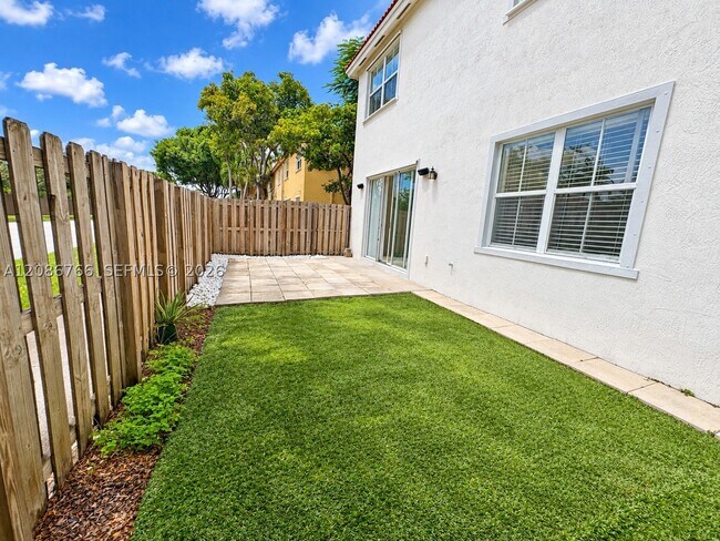 Foto del edificio - 11034 NW 86th Terrace