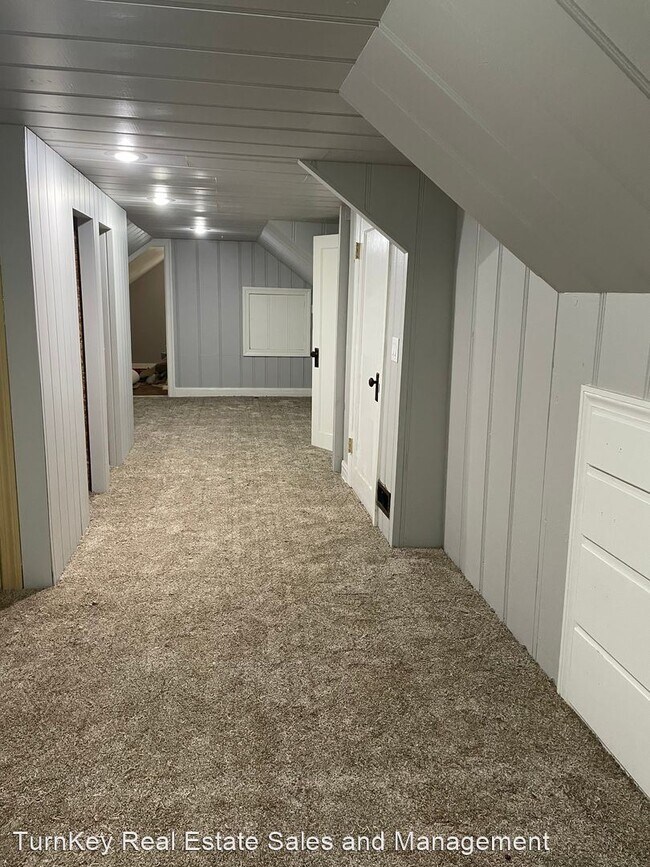 Foto del edificio - 4 br, 3 bath House - 1515 E Stanford