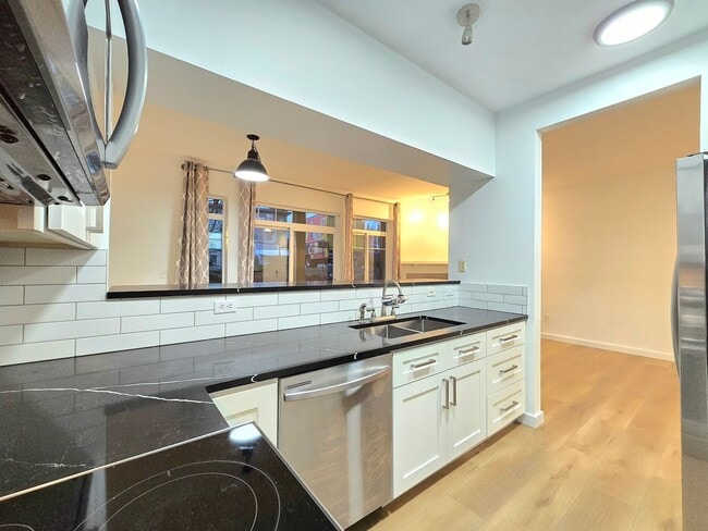 1 Bedroom 1 Bathroom Condo in Bothell - Pet Friendly! - 1 Bedroom 1 Bathroom Condo in Bothell - Pet Friendly!