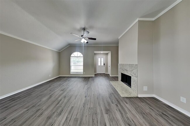 Building Photo - 21079 Southern Colony Ct