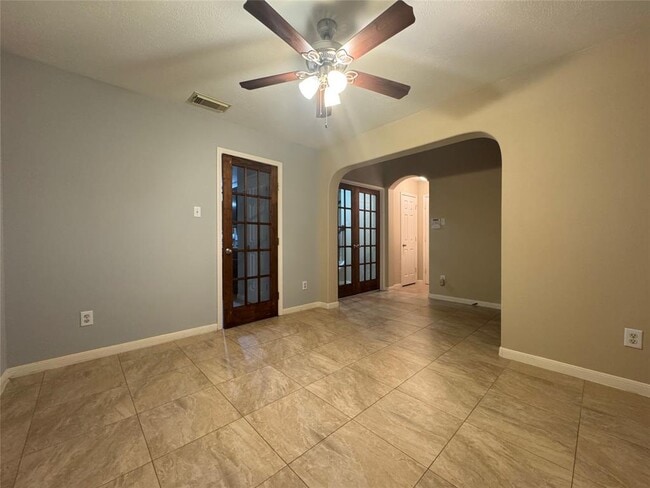 Building Photo - 2515 Ember Canyon Ln
