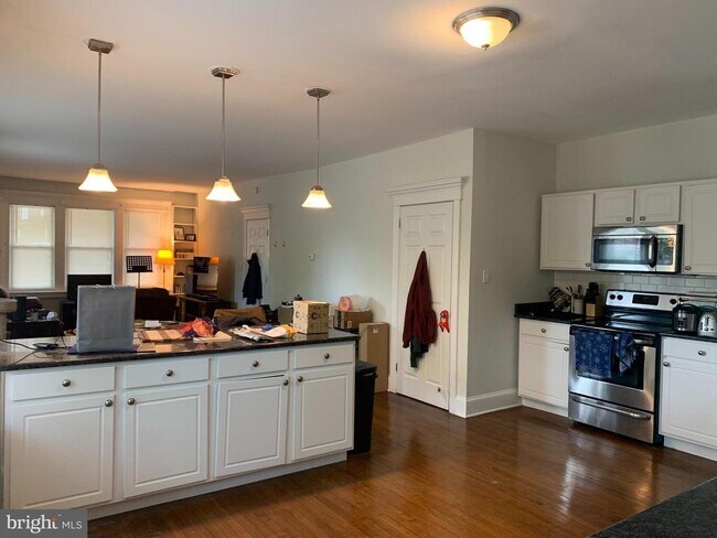 Foto del edificio - 1300 N Clayton St