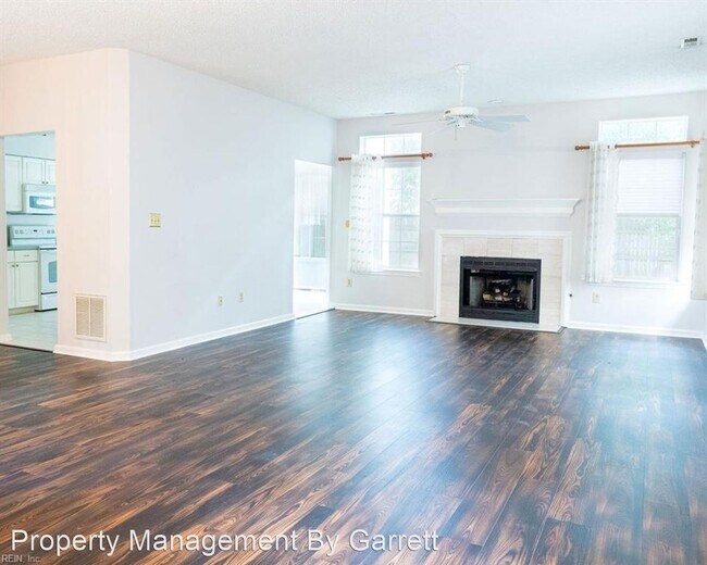 Foto del edificio - 3 br, 2.5 bath House - 906 Nicklaus Drive