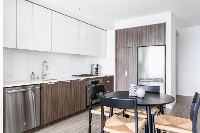 Building Photo - 101 Polk St