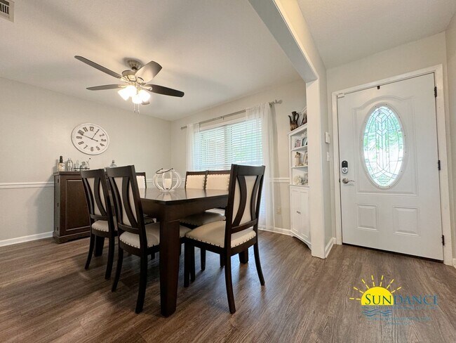 Foto del edificio - 109 Long Pointe Dr