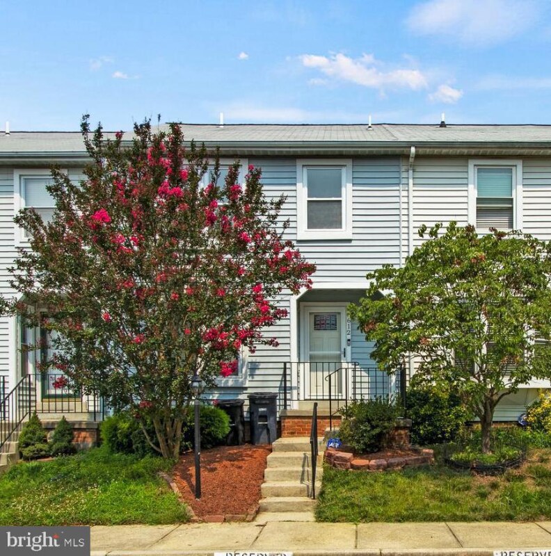 Primary Photo - 612 Harry S Truman Dr