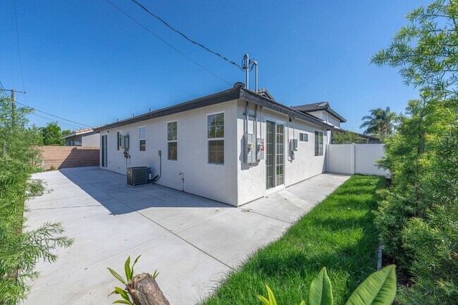 Building Photo - 11061 Bixler Circle