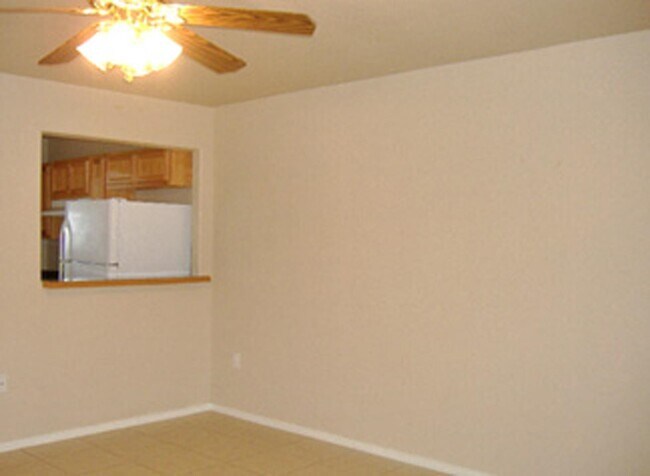 Building Photo - 116 Ramon Cardenas Dr