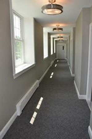Building Photo - 6 Admiral's Way