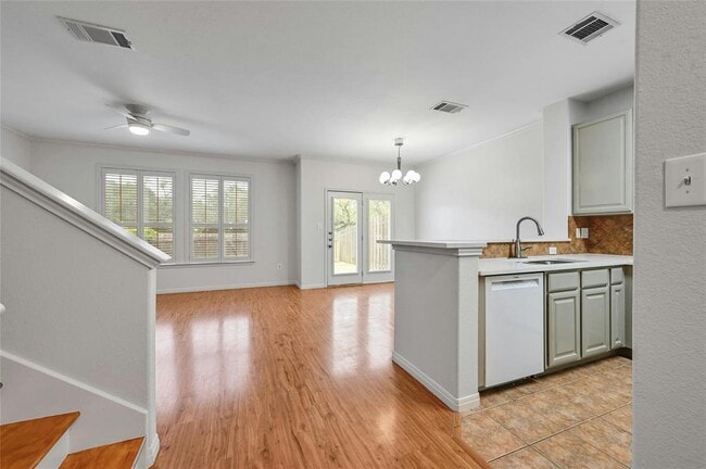 Building Photo - 4620 W William Cannon Dr