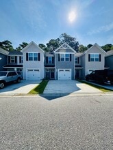 Building Photo - 247 Christiana Ln