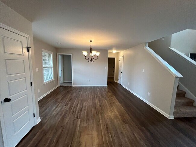 Foto del edificio - 107 Angela Ridge Way