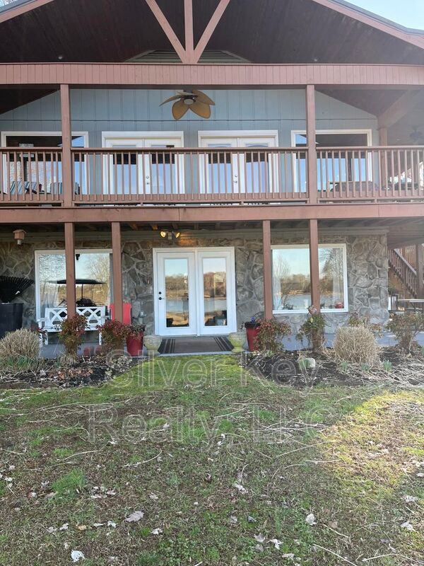 Primary Photo - 402 Jim Hale Rd