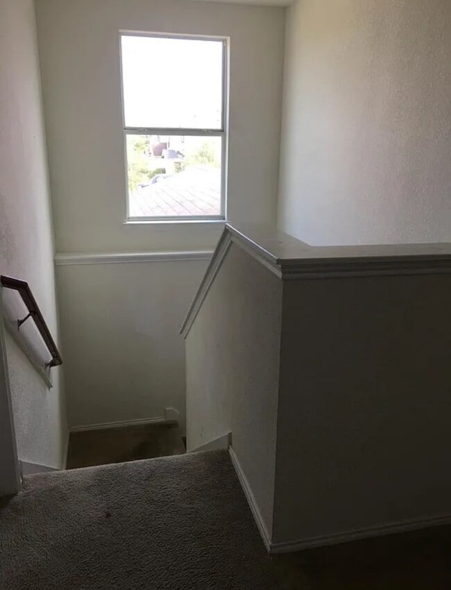Building Photo - 2606 Skyview Knoll Ct