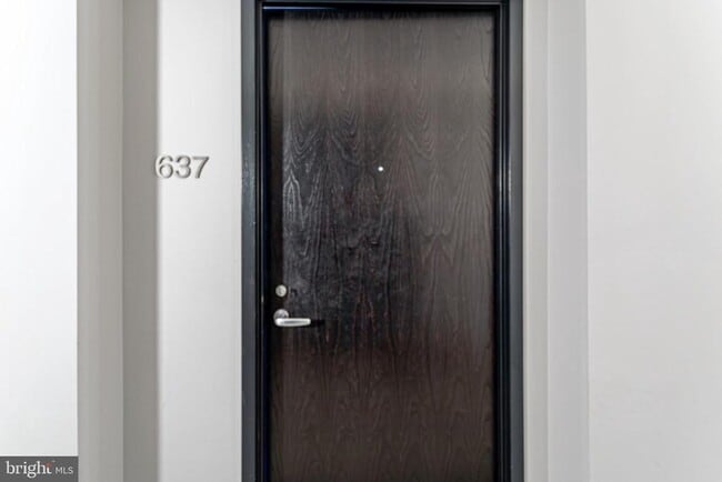 Foto del edificio - 155 Potomac Passage