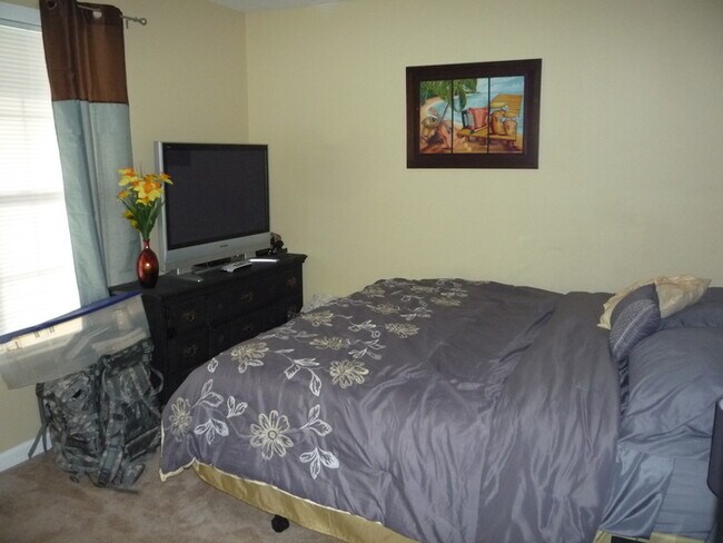 Foto del edificio - Available Beginning of June!