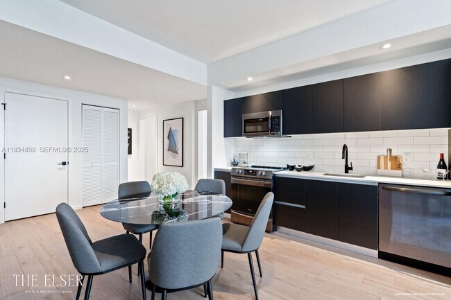 Foto del edificio - 398 NE 5th St