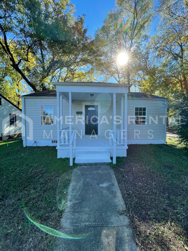 Primary Photo - Home For Rent In East Lake!!! COMING SOON!