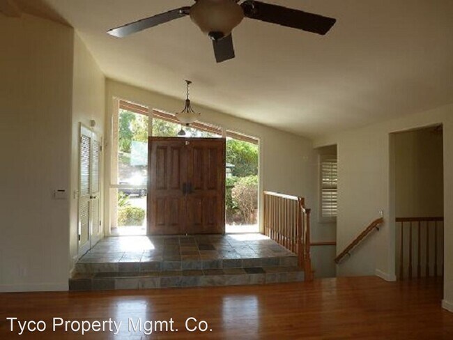 Foto del edificio - 3 br, 2.5 bath House - 77 Pepper Tree Rd