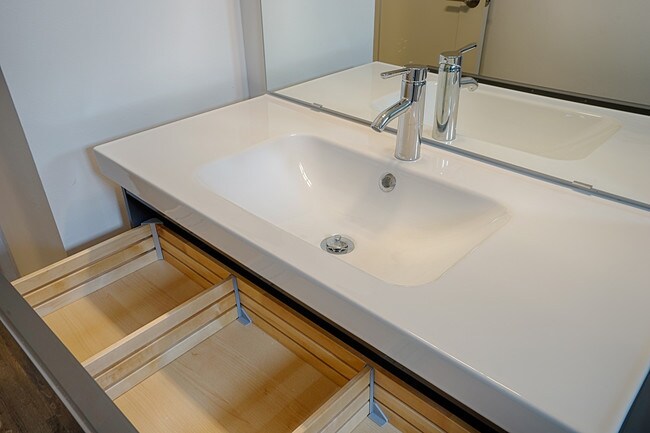 Foto del edificio - 511 N 43rd St