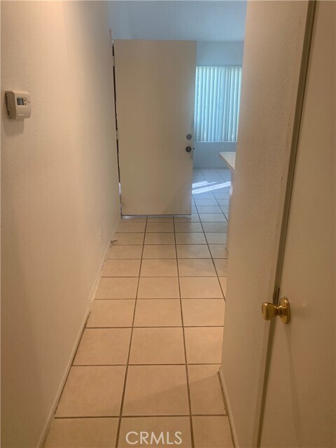 Primary Photo - 1207 Vista Serena Ave