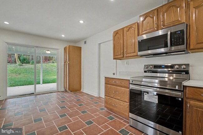 Building Photo - 2504 Korvale Ln