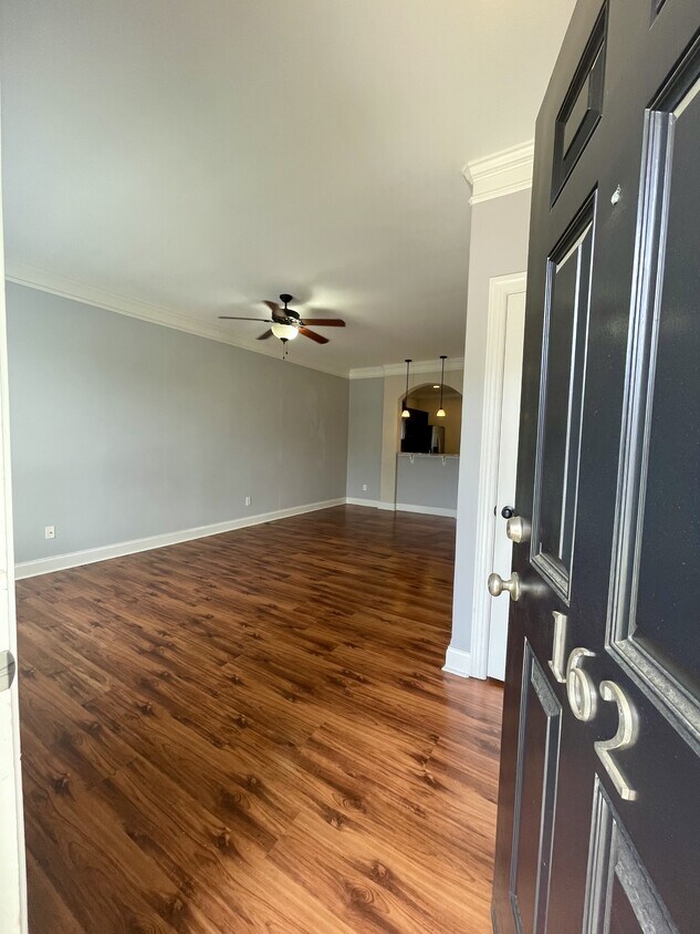 Foto principal - 162 Rowse Dr
