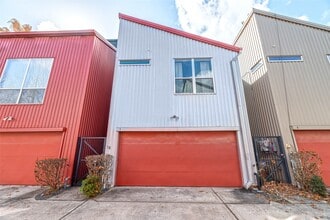 Building Photo - 3 N Ennis St